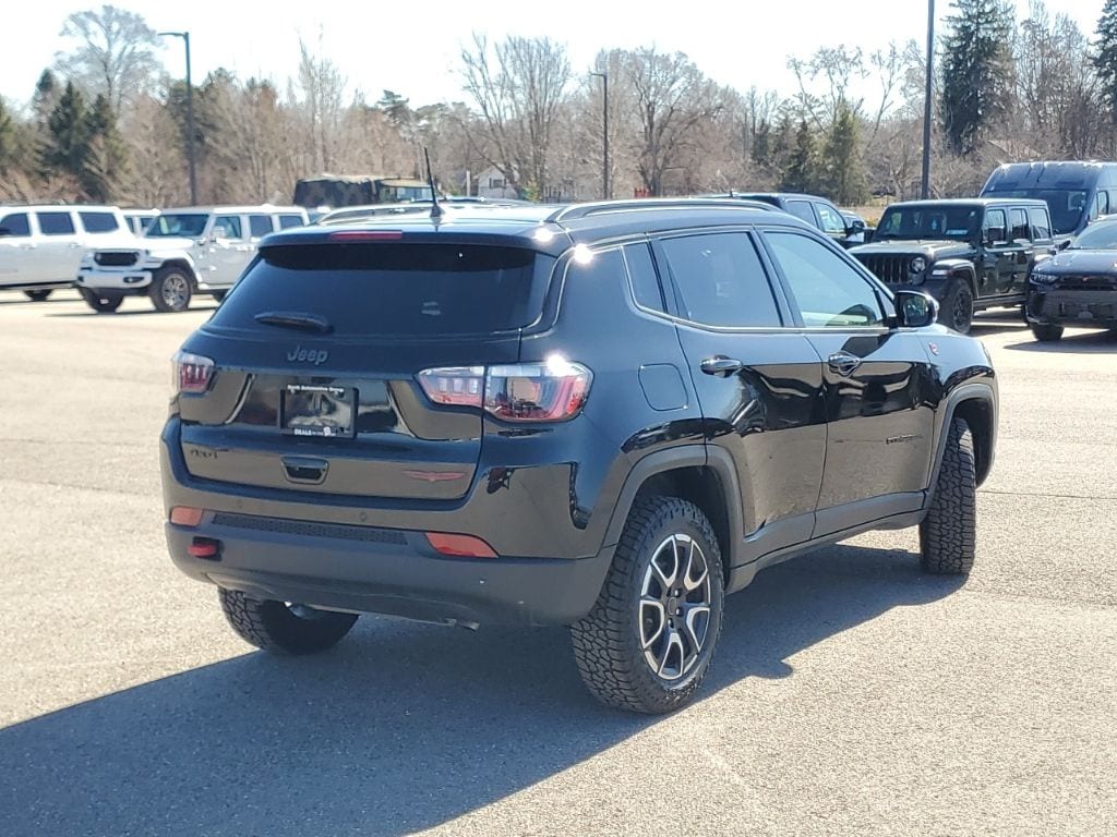 New 2026 Jeep Compass Trailhawk Sport Utility