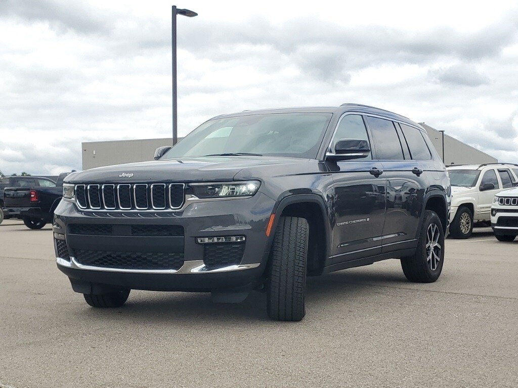 2024 Jeep Grand Cherokee Limited photo 4