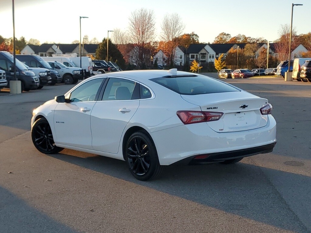 2023 Chevrolet Malibu 1LT photo 3