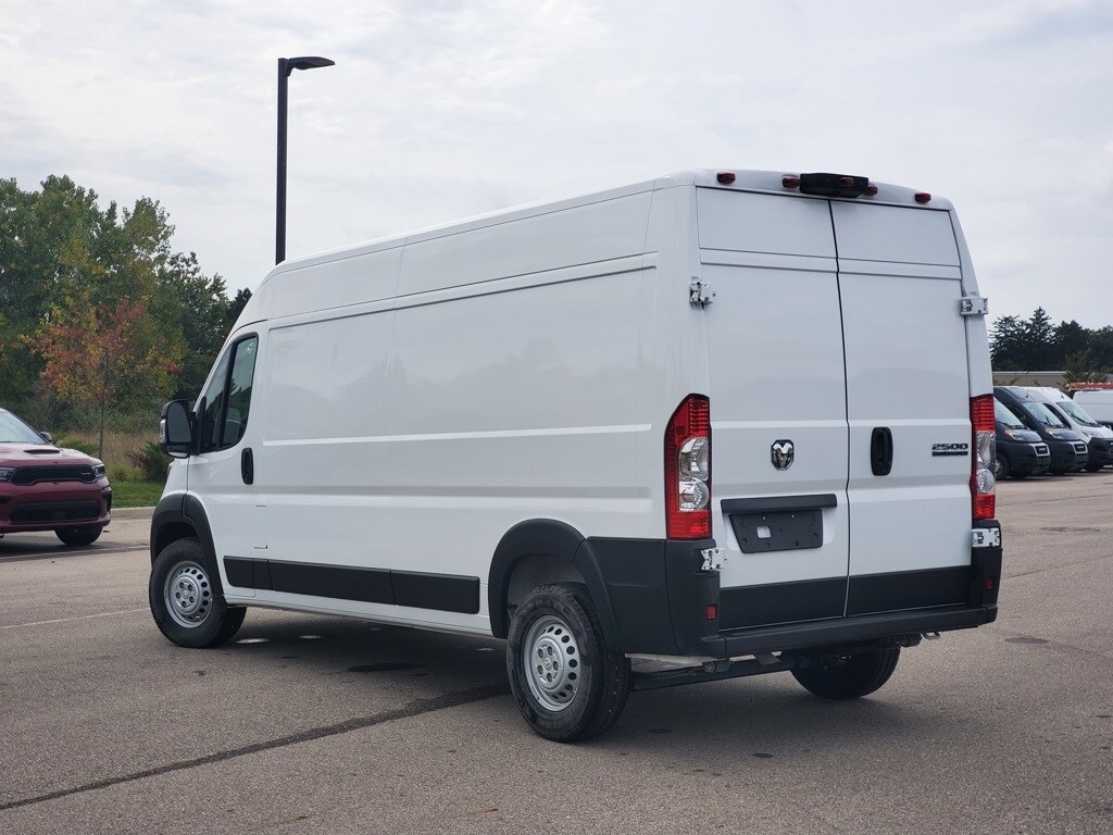 2025 Ram ProMaster 2500 photo 2