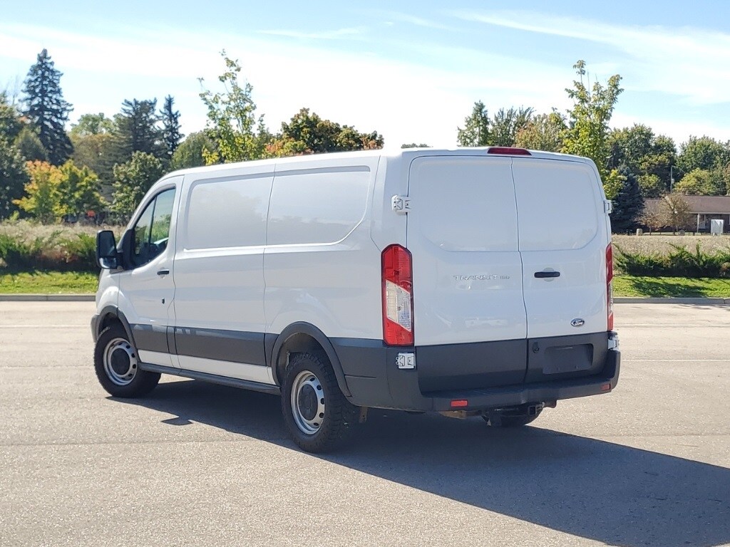 2017 Ford Transit photo 3