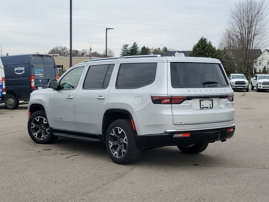 2023 Jeep Wagoneer Series III photo 3
