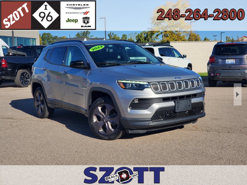 Used 2022 Jeep Compass Latitude Lux SUV for sale in Highland MI