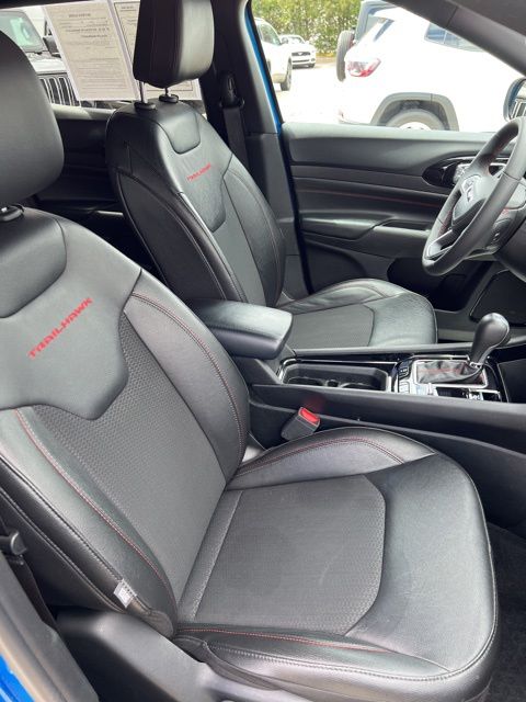 2025 Jeep Compass Trailhawk - Photo 17