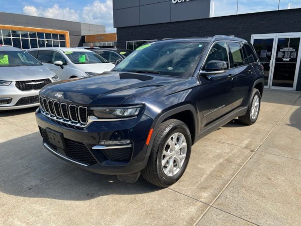 Used 2023 Jeep Grand Cherokee Limited SUV