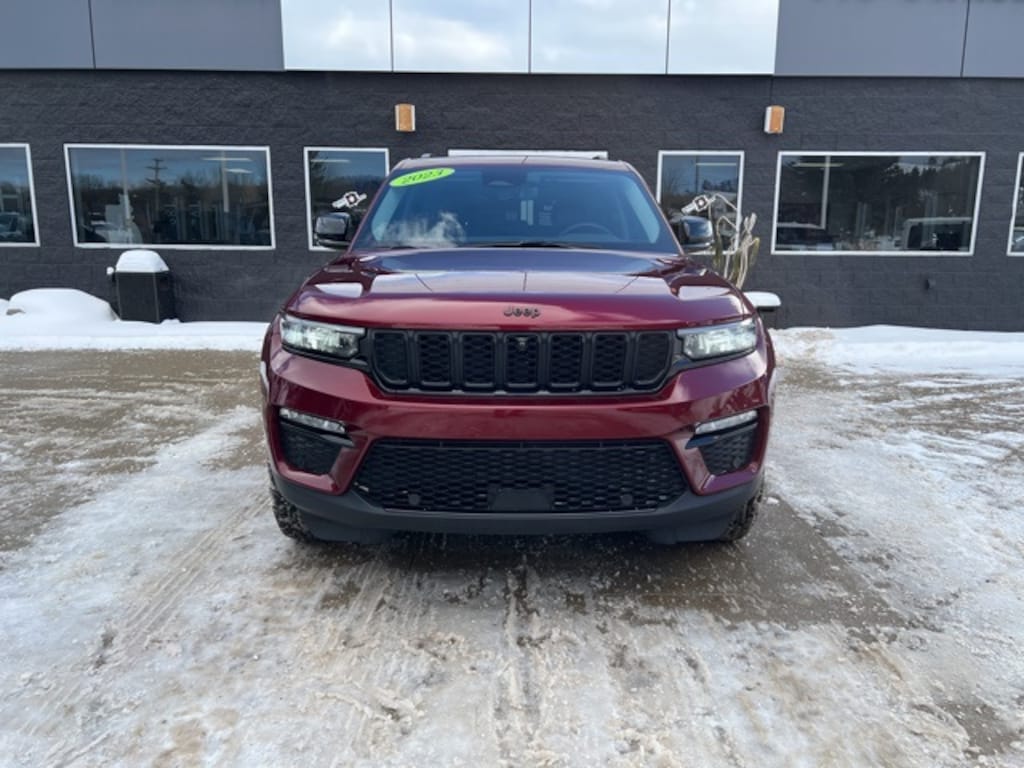 Used 2023 Jeep Grand Cherokee Limited SUV
