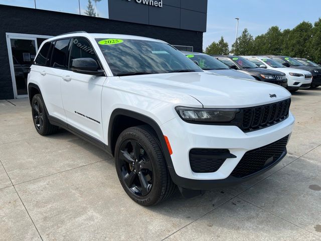 2025 Jeep Grand Cherokee