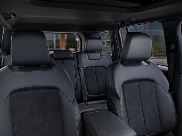 2025 Jeep Grand Cherokee Altitude - Photo 26