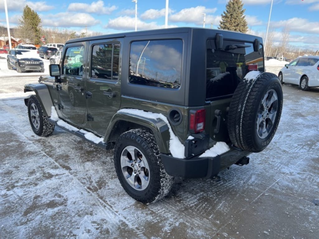 Used 2016 Jeep Wrangler Unlimited Sahara SUV