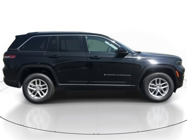 Used 2023 Jeep Grand Cherokee Laredo with VIN 1C4RJHAG7PC549170 for sale in White Lake, MI