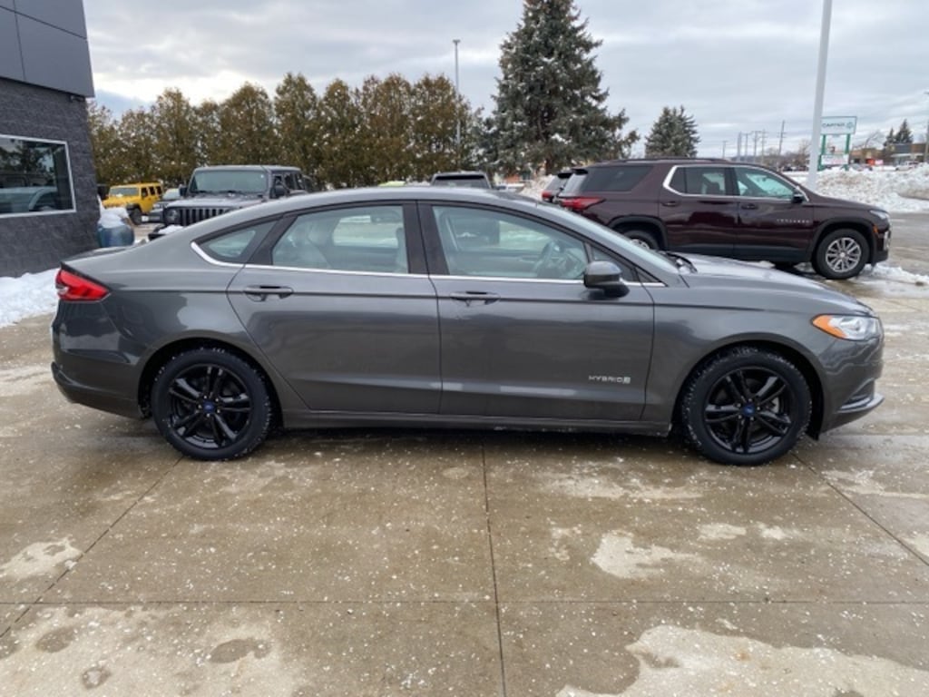 Used 2018 Ford Fusion Hybrid S Sedan