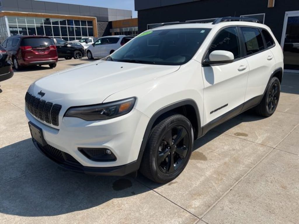 Used 2019 Jeep Cherokee Altitude SUV
