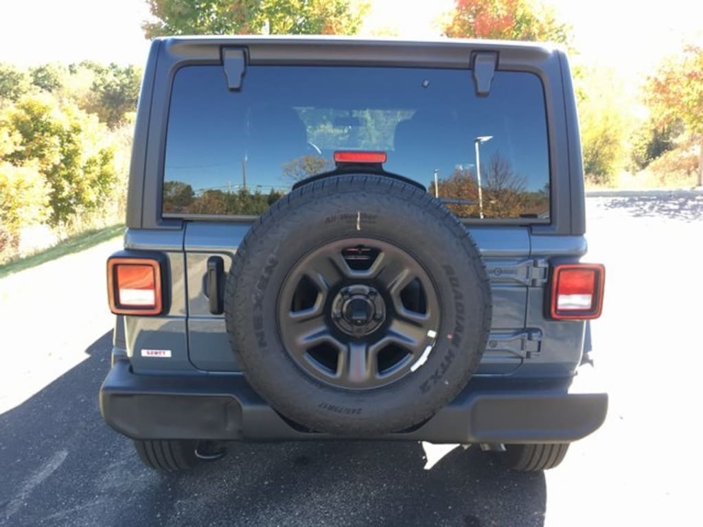 New 2026 Jeep Wrangler Sahara Sport Utility