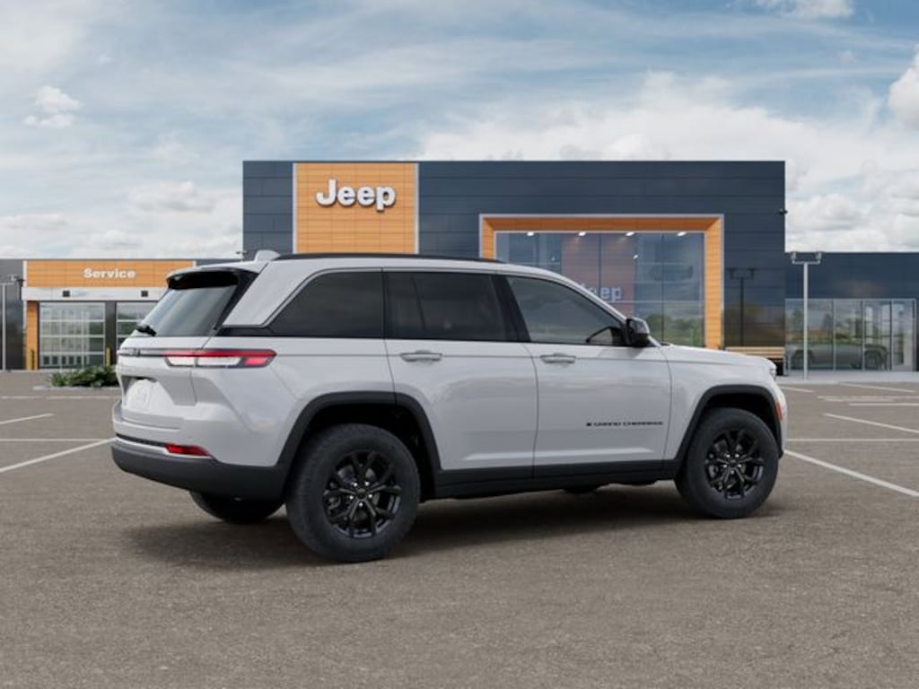 New 2026 Jeep Grand Cherokee Laredo Altitude Sport Utility