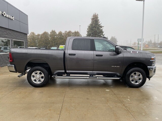 2025 Ram 2500 Big Horn photo 2