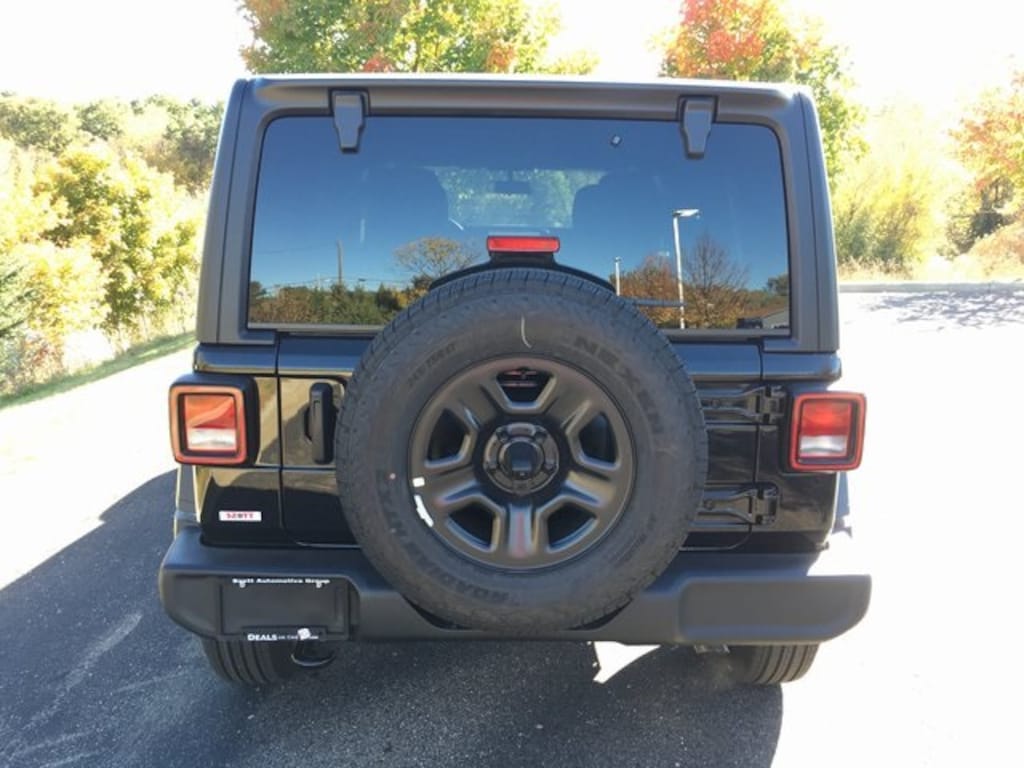 New 2026 Jeep Wrangler Sahara Sport Utility