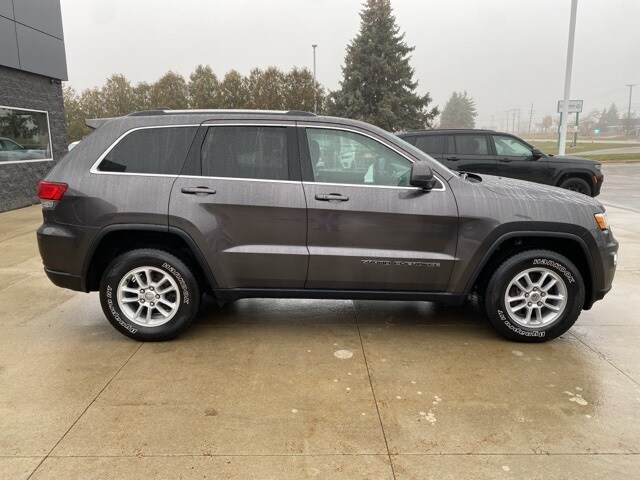 2020 Jeep Grand Cherokee Laredo E photo 2