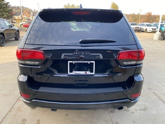 2018 Jeep Grand Cherokee Laredo Altitude photo 4