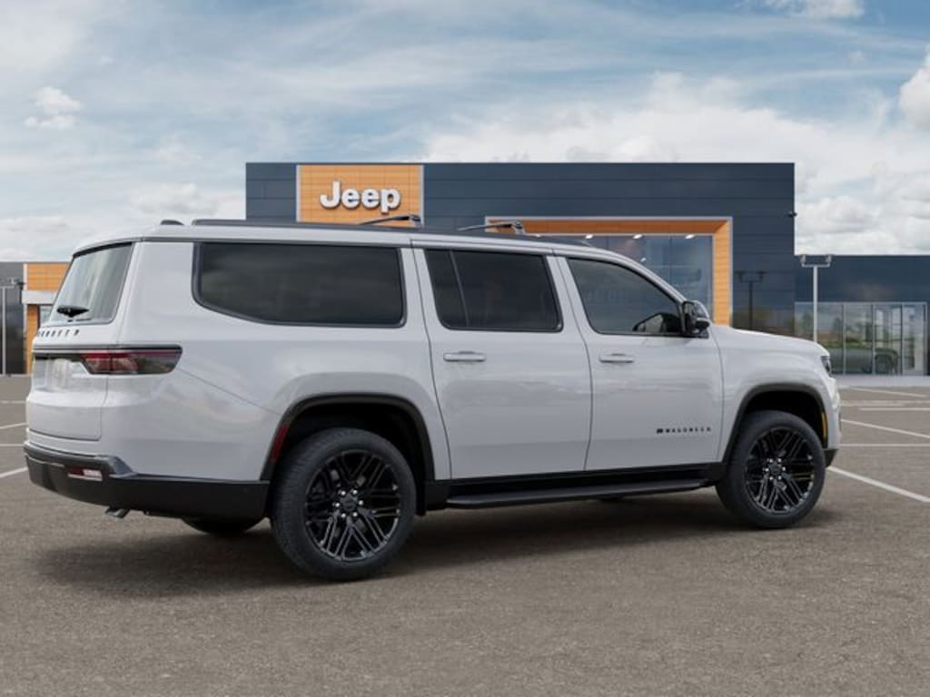 Used 2025 Jeep Wagoneer L Series II Sport Utility