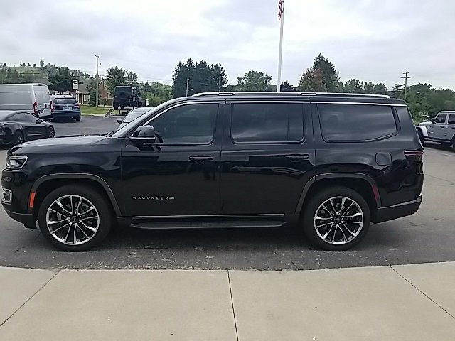 Used 2022 Jeep Wagoneer Series II with VIN 1C4SJVBT1NS115907 for sale in White Lake, MI