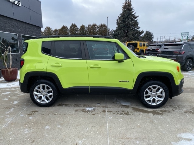 Used 2017 Jeep Renegade Latitude with VIN ZACCJBBB3HPF30201 for sale in White Lake charter Township, MI