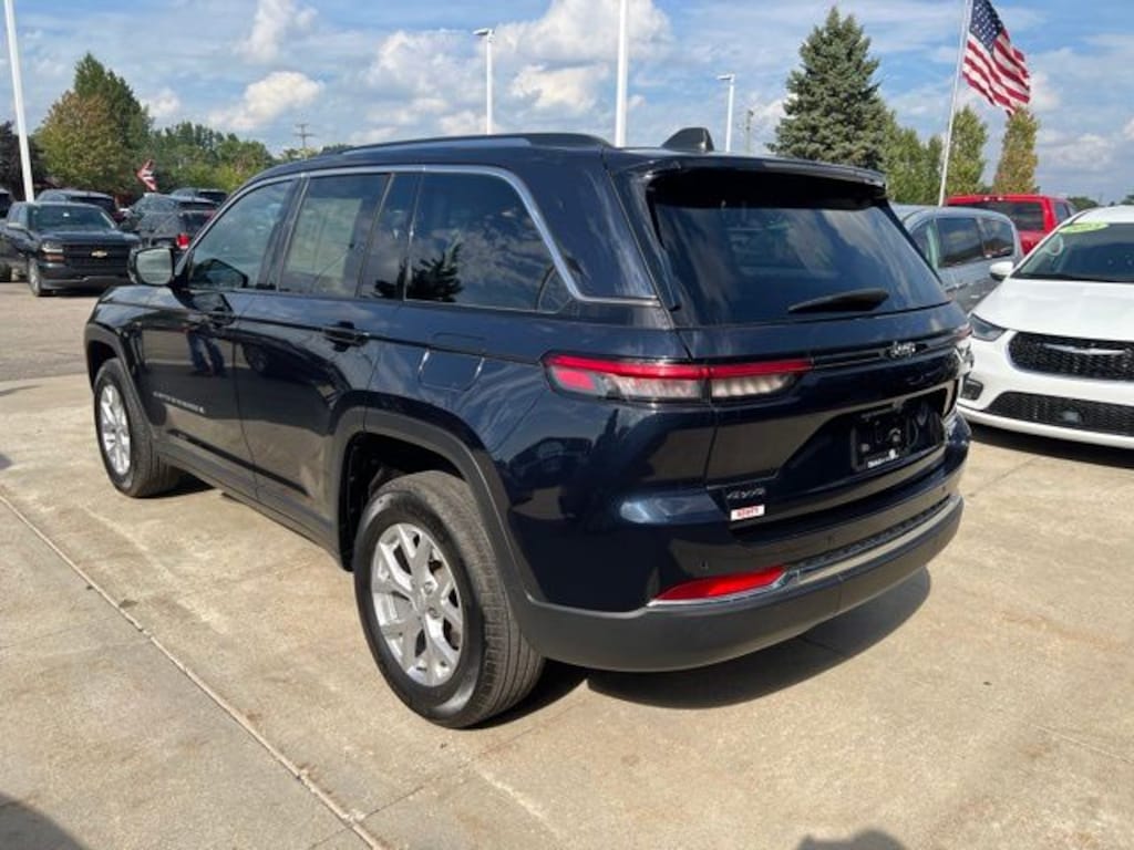Used 2023 Jeep Grand Cherokee Limited SUV