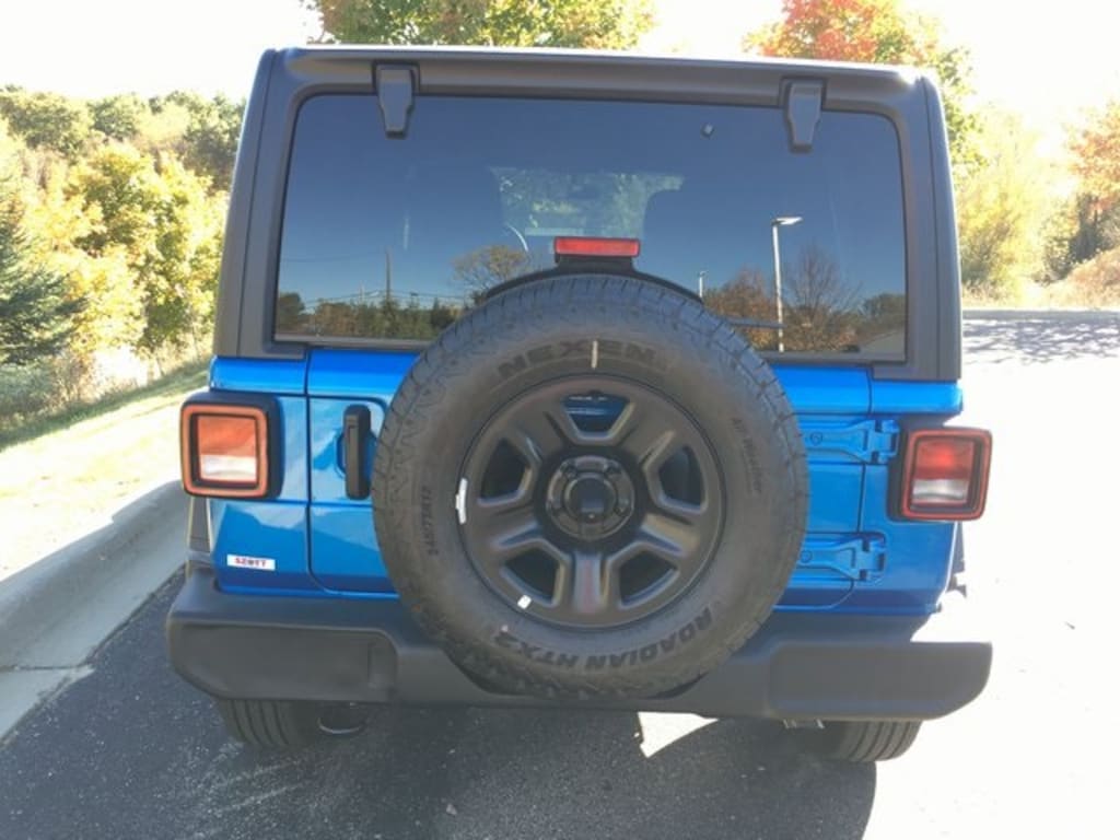 New 2026 Jeep Wrangler Sahara Sport Utility