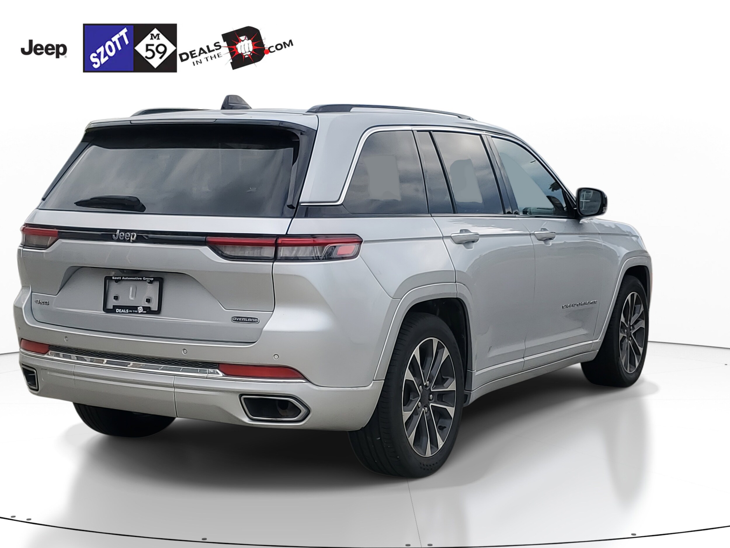 2023 Jeep Grand Cherokee Overland photo 4