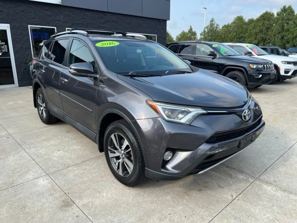Used 2016 Toyota RAV4 XLE SUV