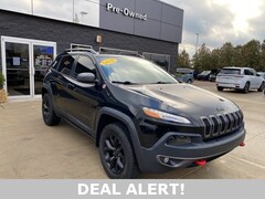 Used 2018 Jeep Cherokee Trailhawk SUV For Sale in Highland, MI