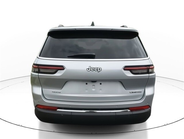 2023 Jeep Grand Cherokee Limited photo 4