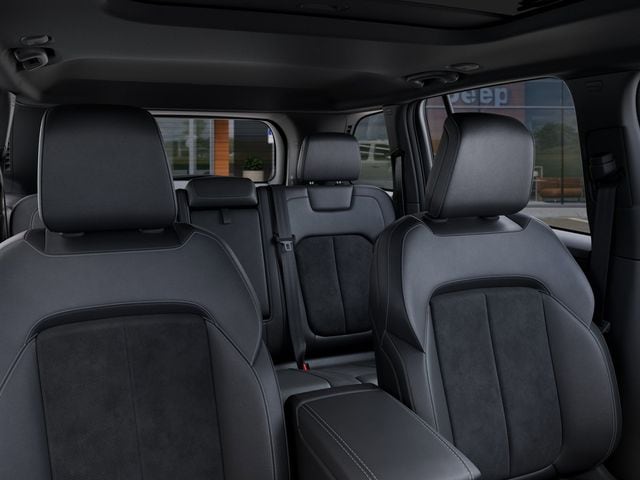 2025 Jeep Grand Cherokee Altitude - Photo 26