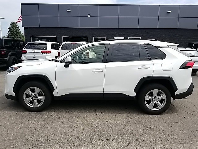 Used 2019 Toyota RAV4 XLE with VIN JTMP1RFV8KD004179 for sale in White Lake, MI