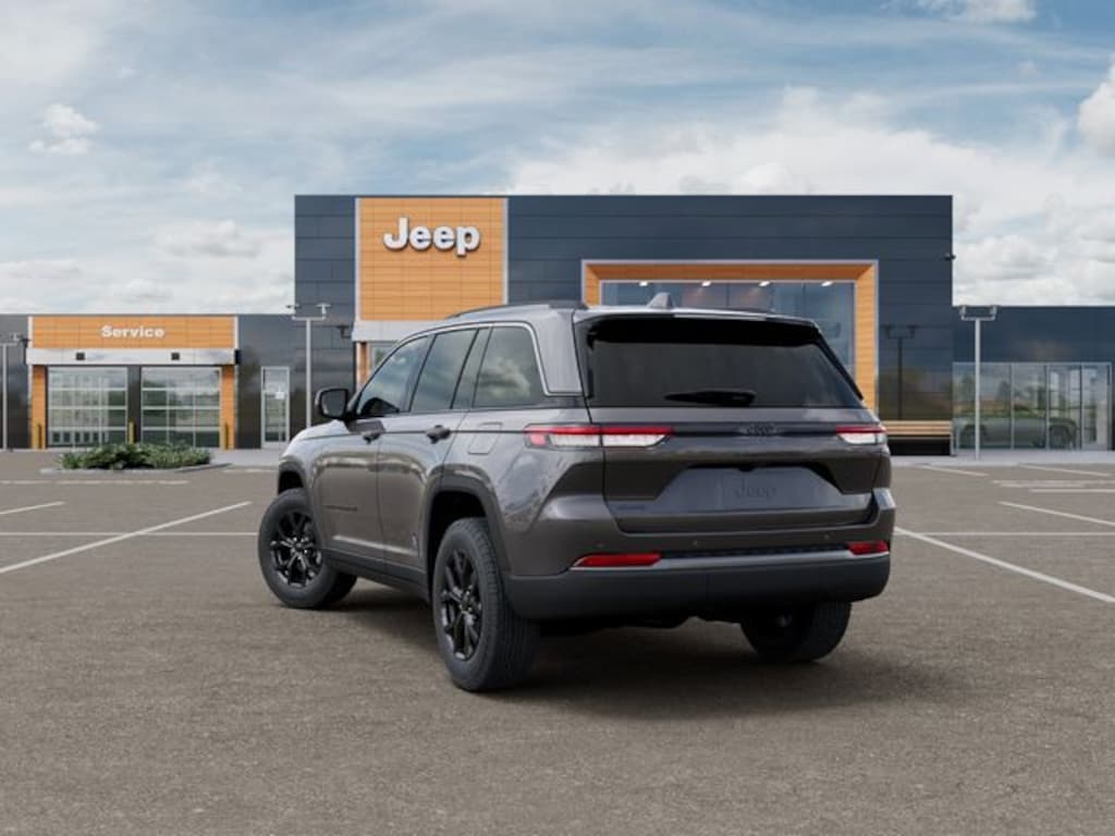 New 2026 Jeep Grand Cherokee Laredo Altitude Sport Utility