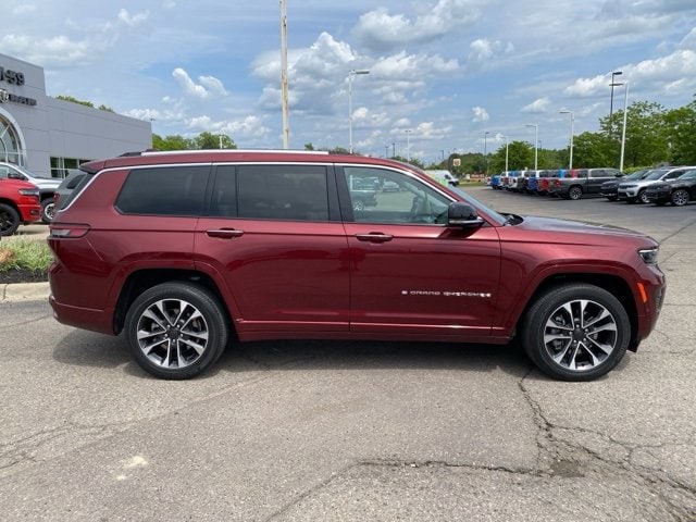 Used 2021 Jeep Grand Cherokee L Overland with VIN 1C4RJKDG3M8189807 for sale in Highland, MI
