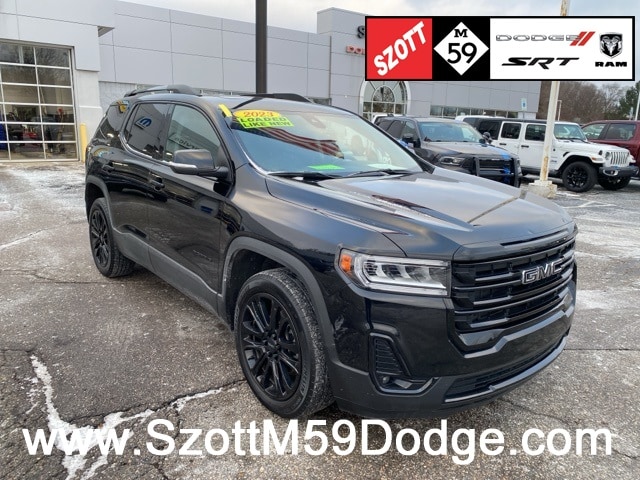 2023 GMC Acadia SLT's photo