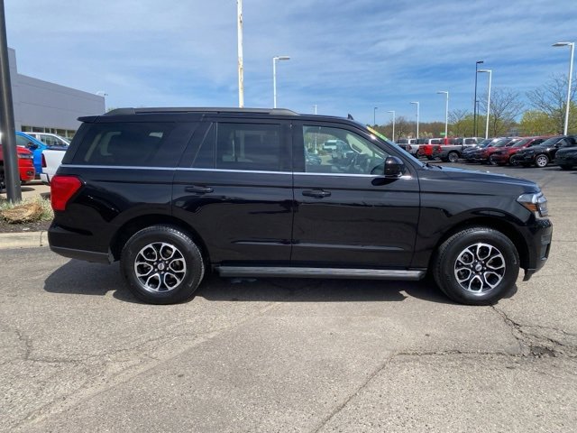Used 2024 Ford Expedition XLT with VIN 1FMJU1J86REA42221 for sale in Highland, MI