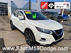 Used 2020 Nissan Rogue Sport SL SUV for sale in Highland MI