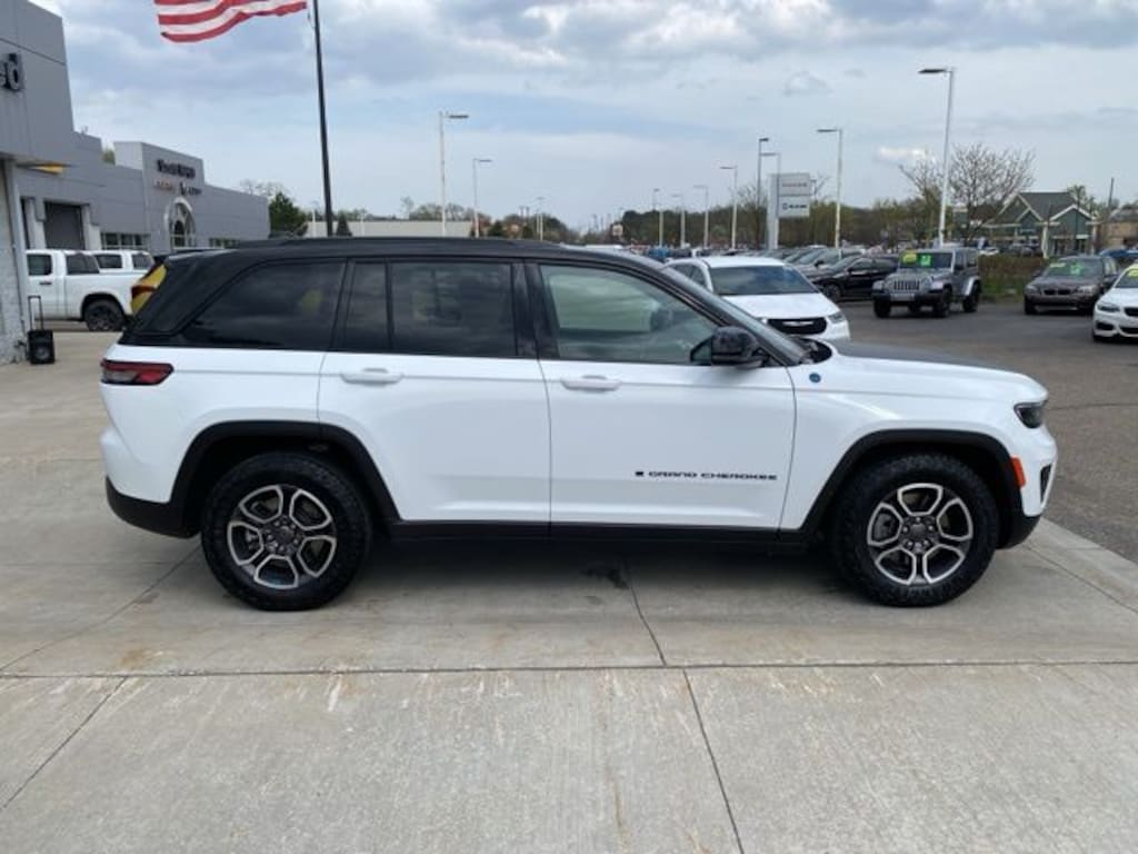 Used 2022 Jeep Grand Cherokee SUV
