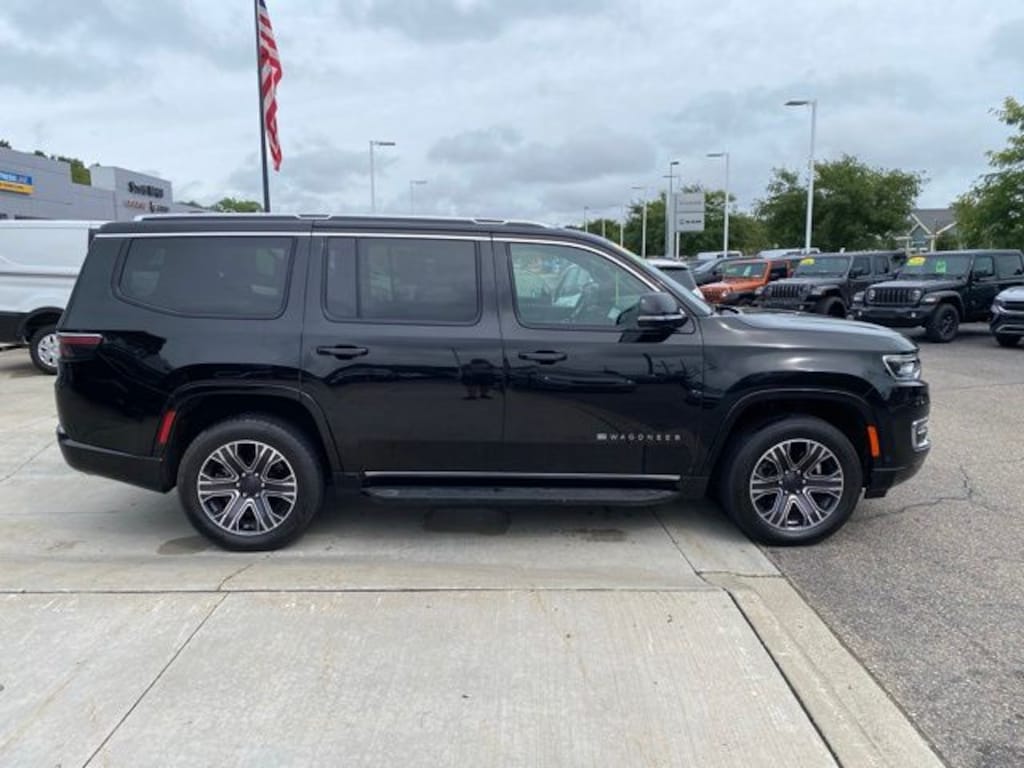 Used 2024 Jeep Wagoneer SUV