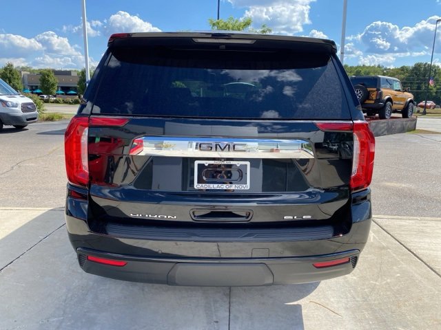 2021 Gmc Yukon SLE photo 2