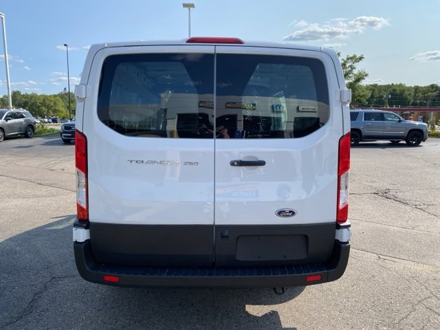 2024 Ford Transit Cargo Van photo 4