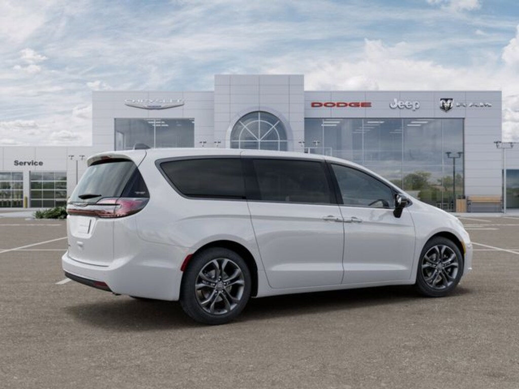 New 2026 Chrysler Pacifica Select Passenger Van
