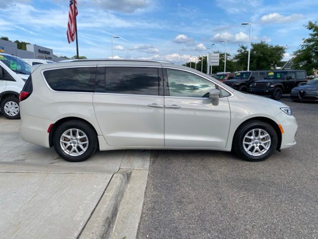 Used 2021 Chrysler Pacifica Van Passenger Van