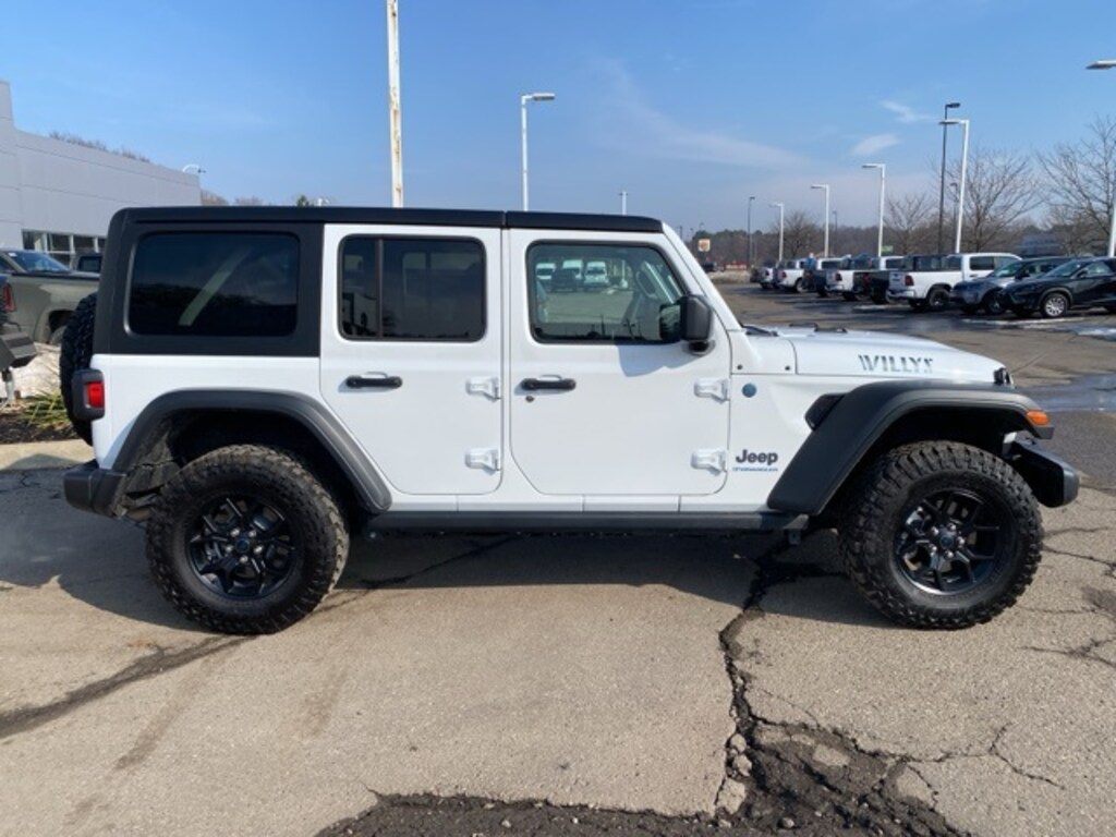 Used 2025 Jeep Wrangler Willys 4xe SUV