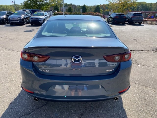 2022 Mazda Mazda3 Sedan Carbon photo 4