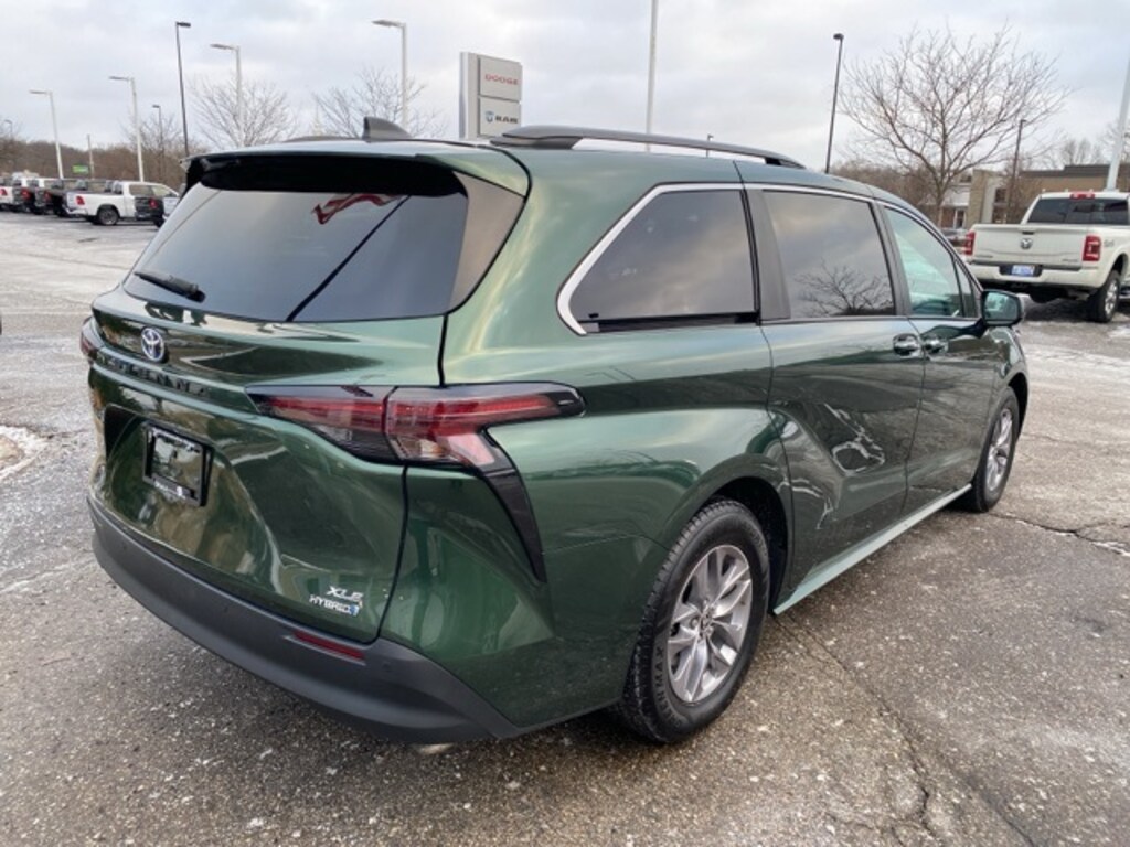 Used 2024 Toyota Sienna XLE Van Passenger Van