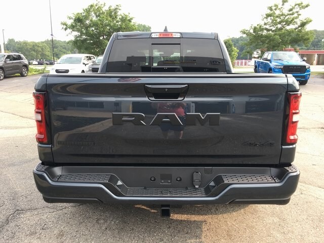 2025 Ram 1500 Big Horn Lone Star photo 3