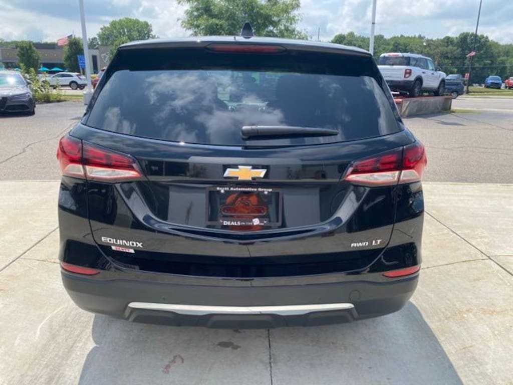 Used 2024 Chevrolet Equinox SUV