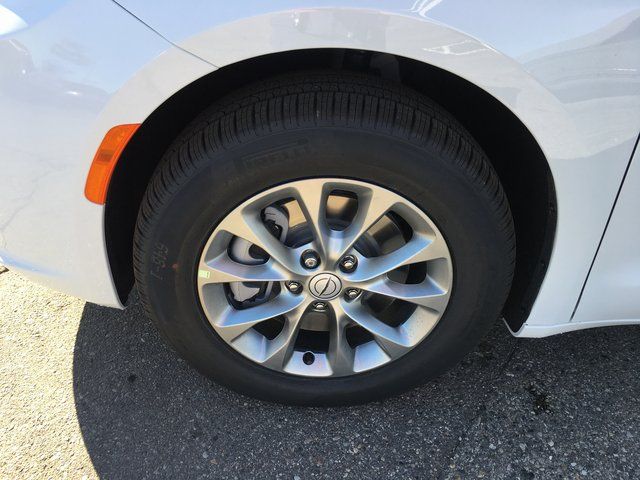 2026 Chrysler Pacifica Select - Photo 8